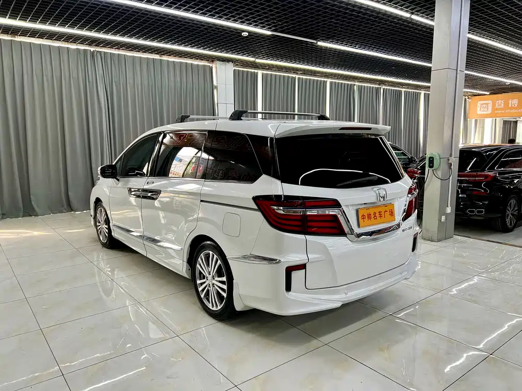 Honda Elisino 2016 2.4L Classic Edition 2016 - thumbnail 4