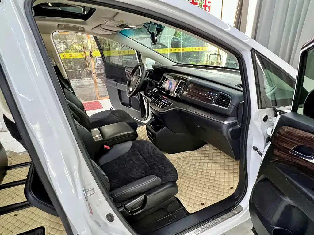 Honda Elisino 2016 2.4L Classic Edition 2016 - thumbnail 15