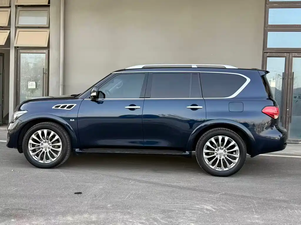 Infiniti Infiniti QX80 2016 5.6L 4WD 2018 - thumbnail 5