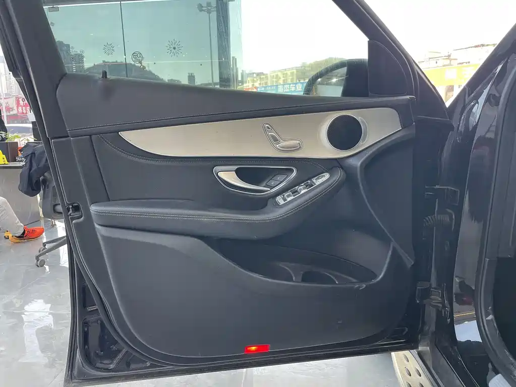 Mercedes-Benz Mercedes-Benz GLC 2018 GLC 200 4MATIC 2018 - thumbnail 4
