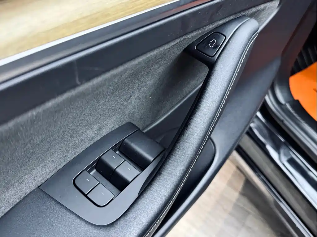 Tesla Model 3 2022 Rear-Wheel Drive 2022 - thumbnail 10