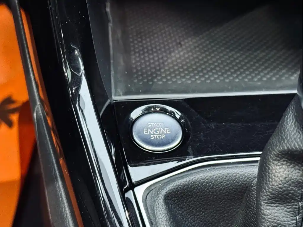 Volkswagen Tanying 2021 1.5L Automatic Joy Smart Link Edition 2023 - thumbnail 11