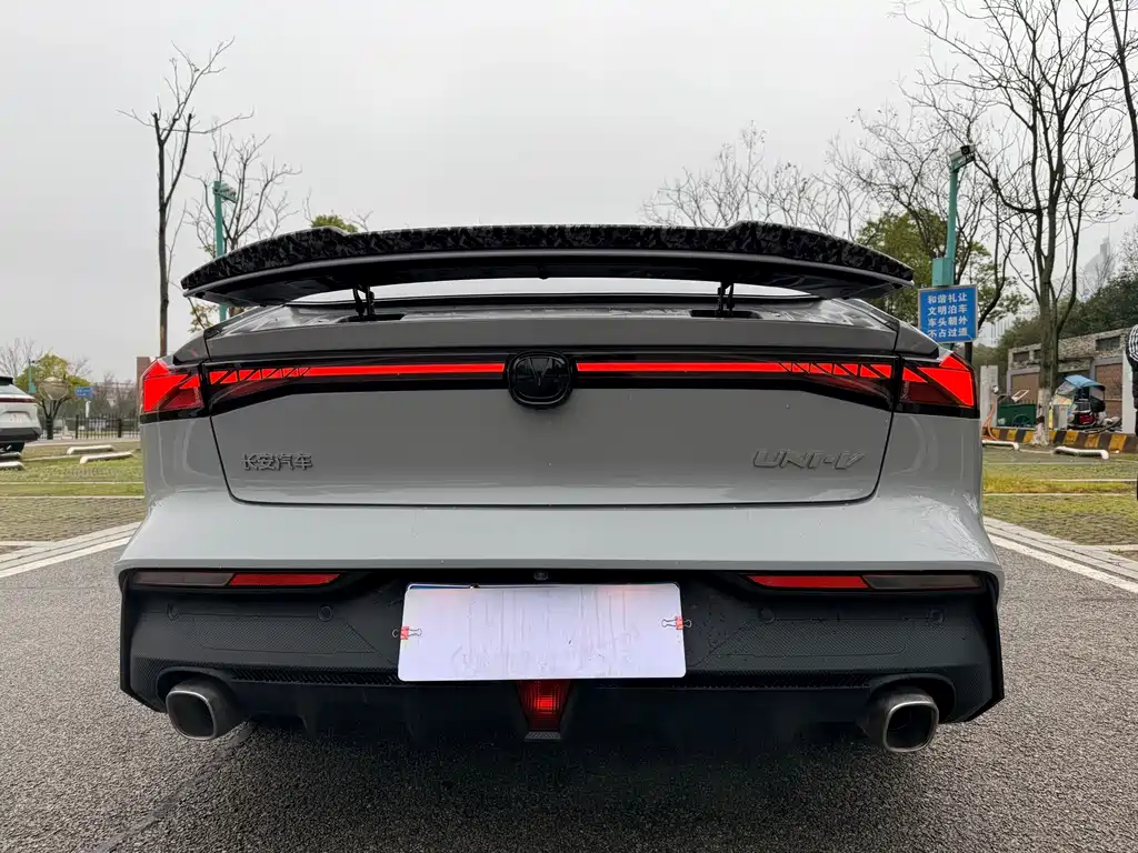 Changan Changan UNI-V 2022 1.5T Intelligent Navigation Edition 2022 - thumbnail 6