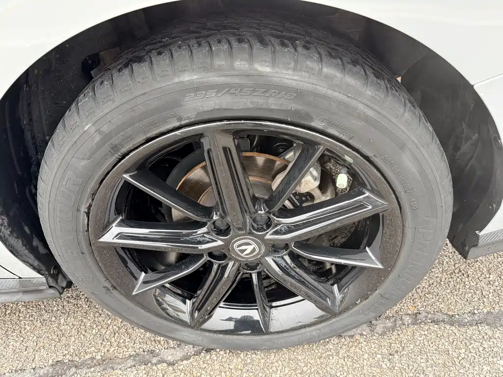 Changan Changan UNI-V 2022 1.5T Intelligent Navigation Edition 2022 - thumbnail 8
