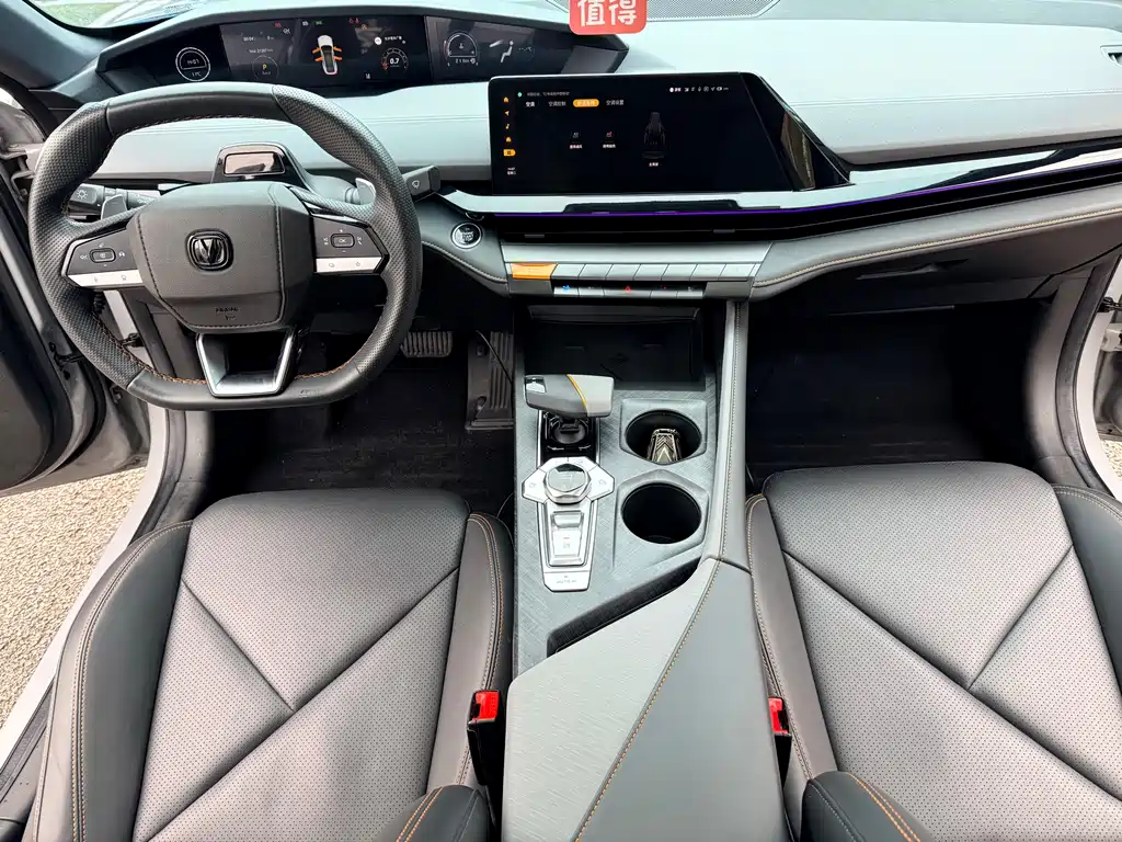 Changan Changan UNI-V 2022 1.5T Intelligent Navigation Edition 2022 - thumbnail 15