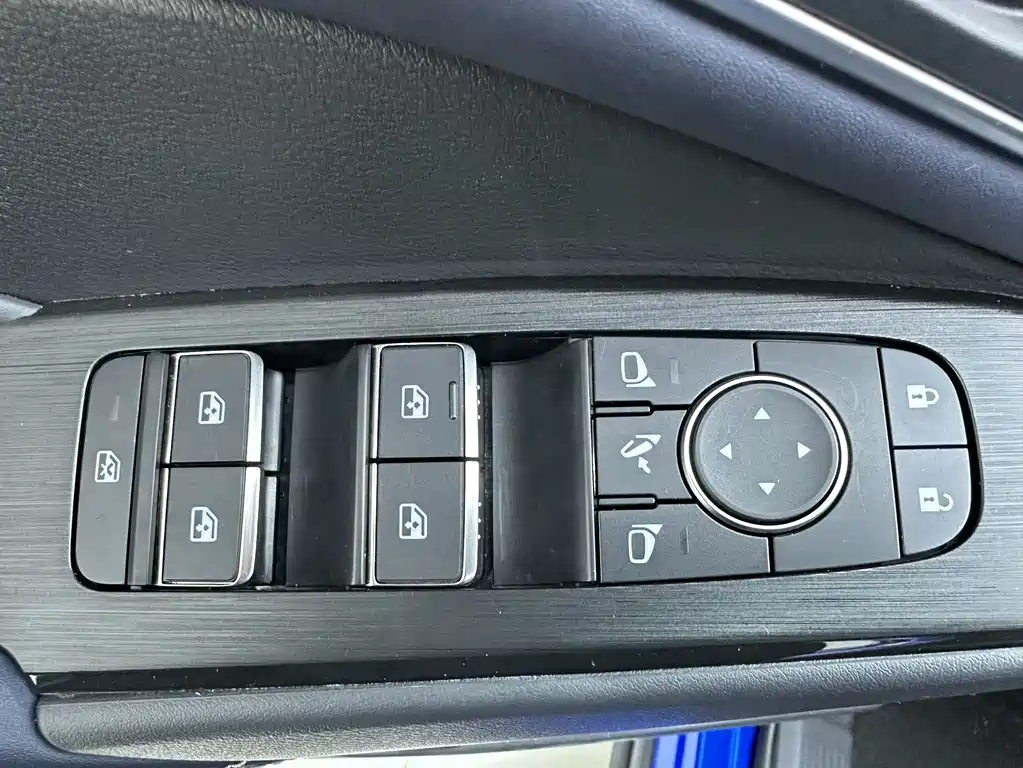 Nissan Nissan Qashqai 2023 1.3T CVT Navigation Edition 2023 - thumbnail 19