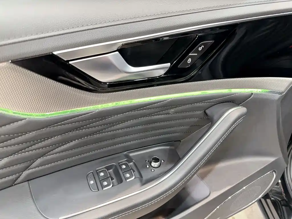 Hongqi Hongqi HS5 2022 Model Facelift 2.0T Smart Connect Flag Enjoy Edition 2022 - thumbnail 11