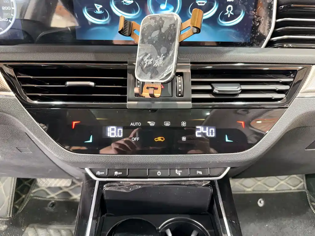 Hongqi Hongqi HS5 2022 Model Facelift 2.0T Smart Connect Flag Enjoy Edition 2022 - thumbnail 29