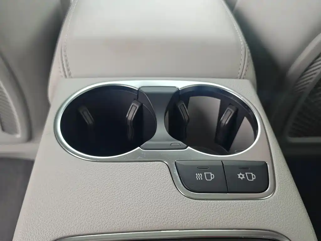 Audi Audi A6L 2014 50 TFSI quattro Luxury Edition 2014 - thumbnail 28