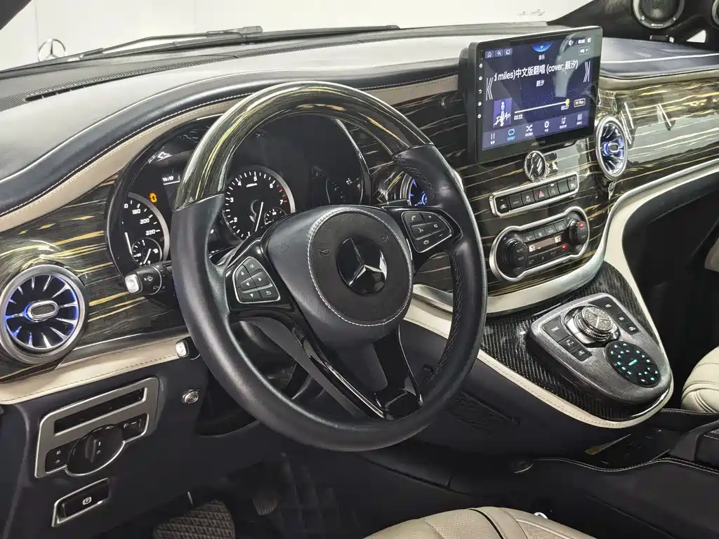 Mercedes-Benz Viano 2021 2.0T High Roof Custom Edition 2021 - thumbnail 13