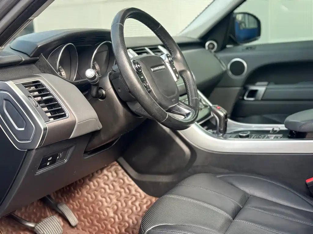 Land Rover Range Rover Sport 2016 3.0 SC V6 HSE 2016 - thumbnail 8