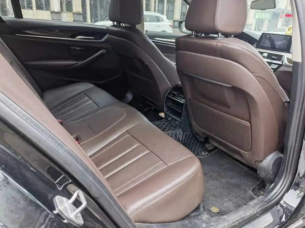 BMW BMW 5 Series 2019 525Li Luxury Package 2019 - thumbnail 5