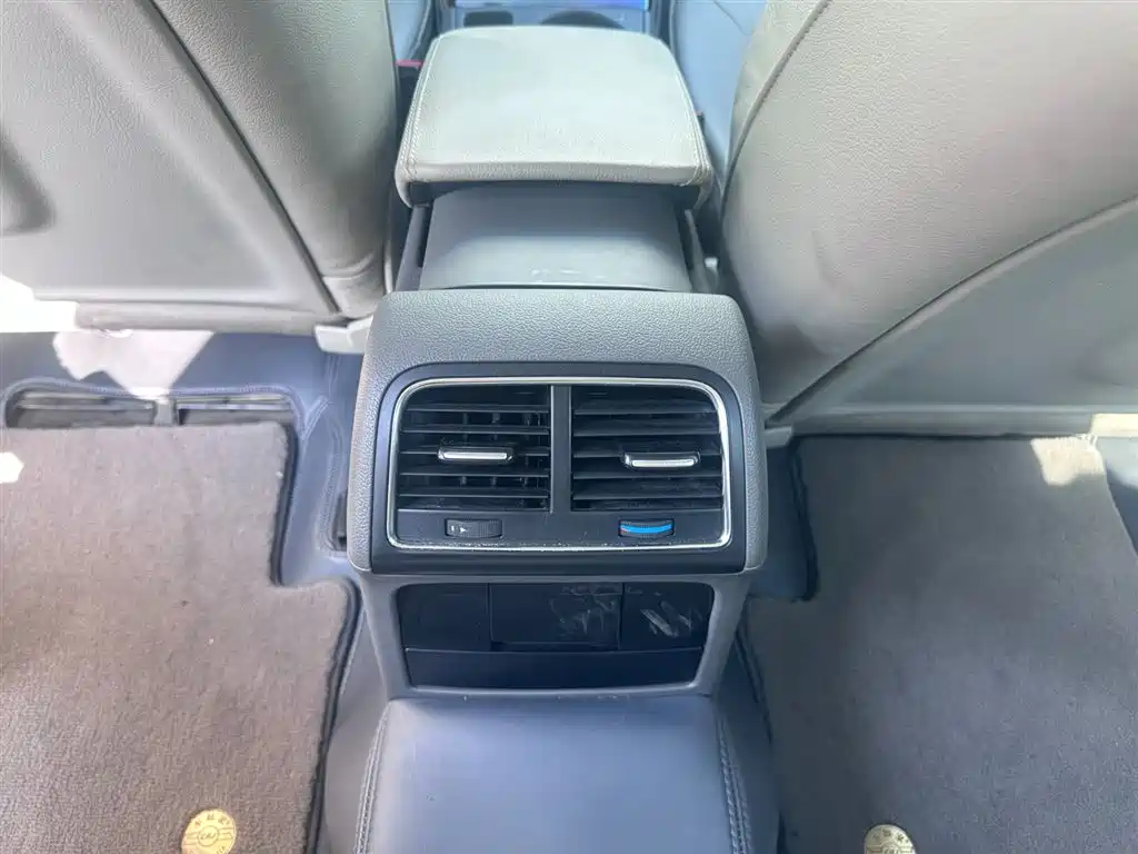 Audi Audi A4L 2012 2.0 TFSI Automatic Luxury Edition 2012 - thumbnail 9