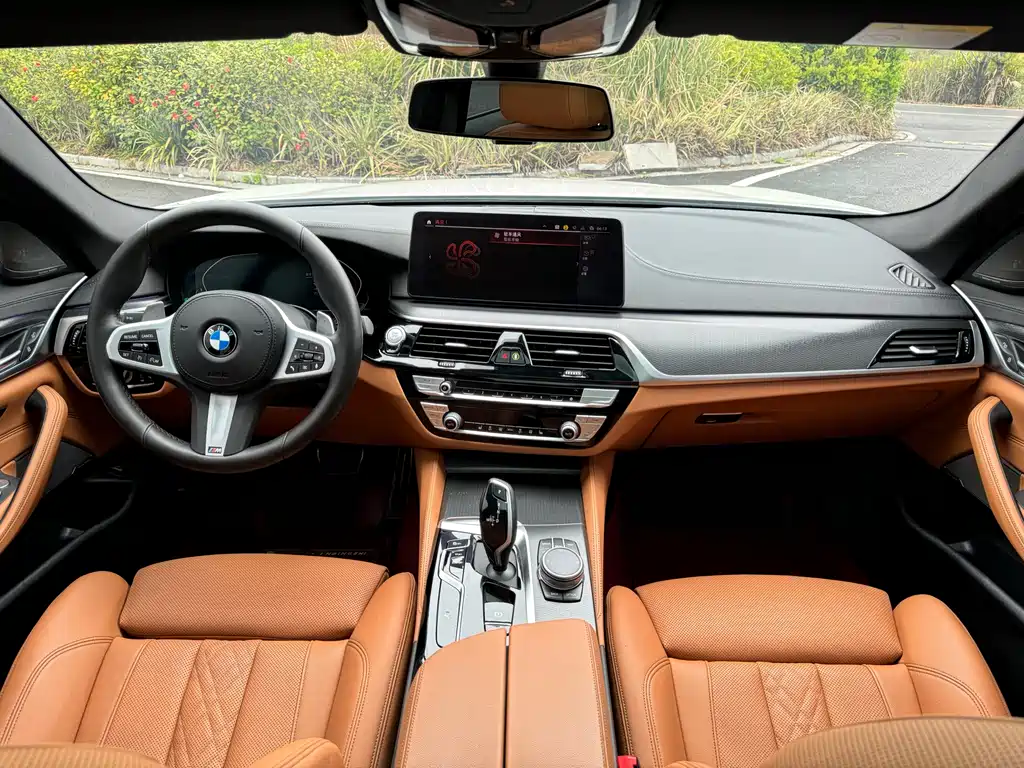 BMW BMW 5 Series Import 2021 Model 530i M Sport Package 2021 - thumbnail 7