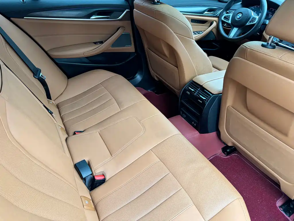 BMW BMW 5 Series Import 2021 Model 530i M Sport Package 2021 - thumbnail 14