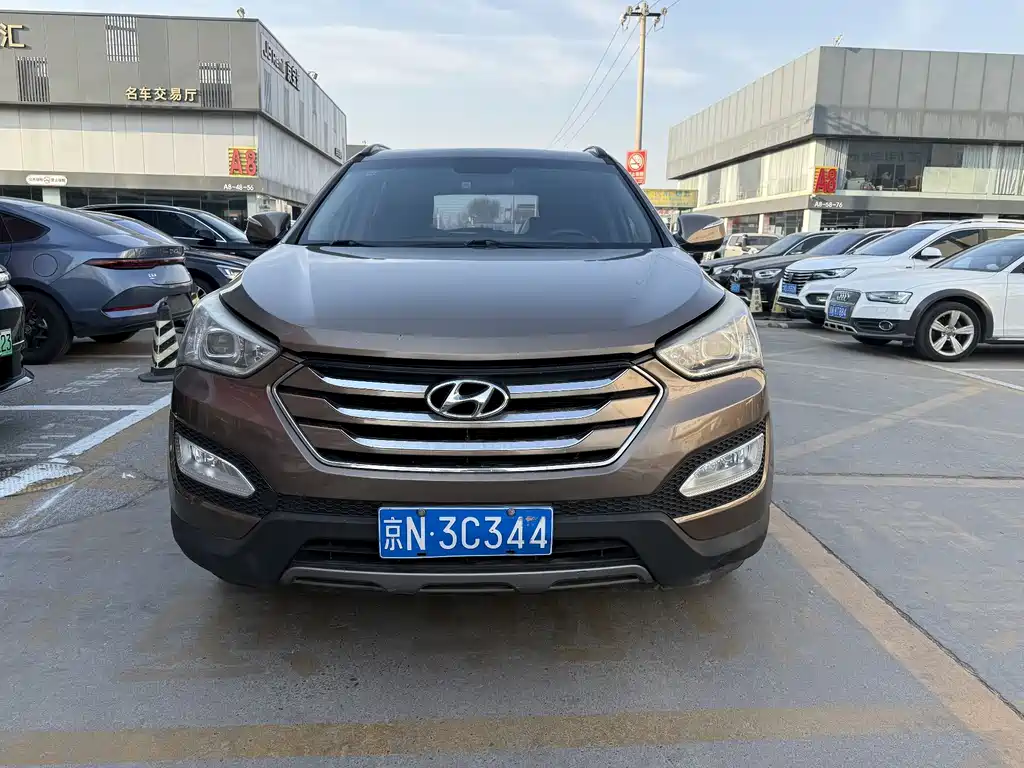Hyundai Hyundai Santa Fe 2013 2.4L Automatic 2WD Comfort Edition 2014 - thumbnail 2
