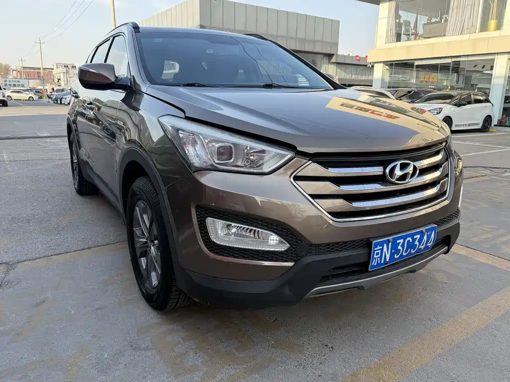 Hyundai Hyundai Santa Fe 2013 2.4L Automatic 2WD Comfort Edition 2014 - thumbnail 3
