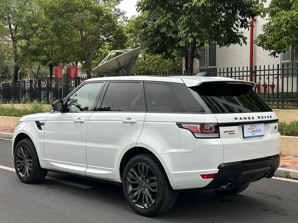 Land Rover Range Rover Sport 2017 3.0 SC V6 HSE DYNAMIC 2017 - thumbnail 4
