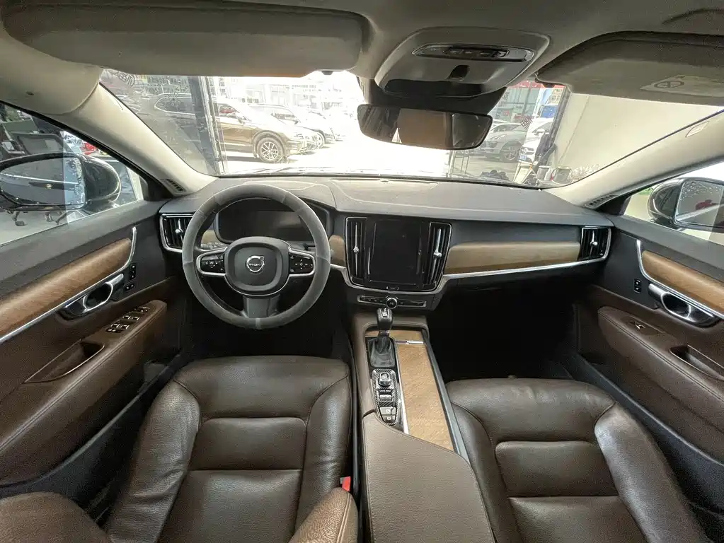 Volvo Volvo S90 2020 T5 Momentum Luxury Edition 2019 - thumbnail 9