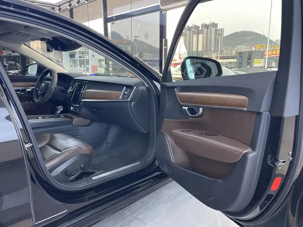 Volvo Volvo S90 2020 T5 Momentum Luxury Edition 2019 - thumbnail 12