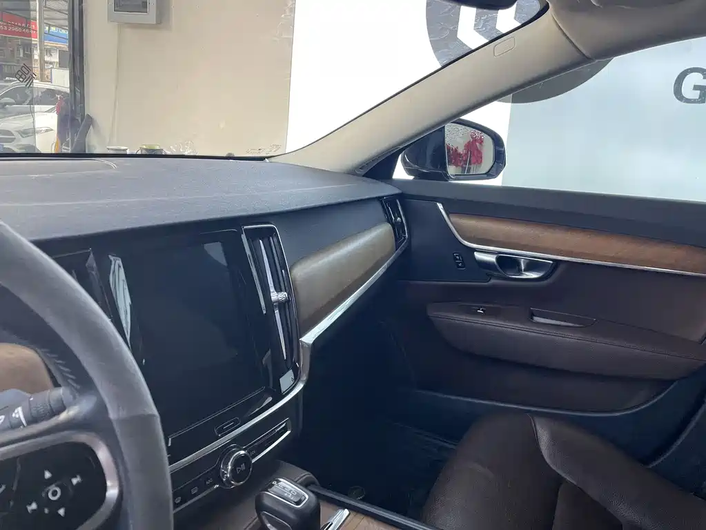 Volvo Volvo S90 2020 T5 Momentum Luxury Edition 2019 - thumbnail 13