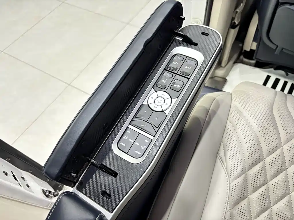 Buick Buick GL8 2023 Land Business Class Comfort Edition 2022 - thumbnail 18
