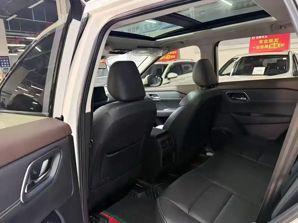 Nissan Nissan X-Trail 2021 VC-Turbo 300 CVT 4WD Premium Edition 7-seater 2022 - thumbnail 7