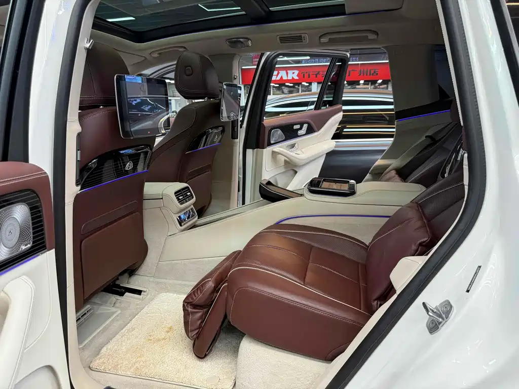 Mercedes-Benz Mercedes-Maybach GLS 2021 GLS 600 4MATIC Landaulet 2022 - thumbnail 9