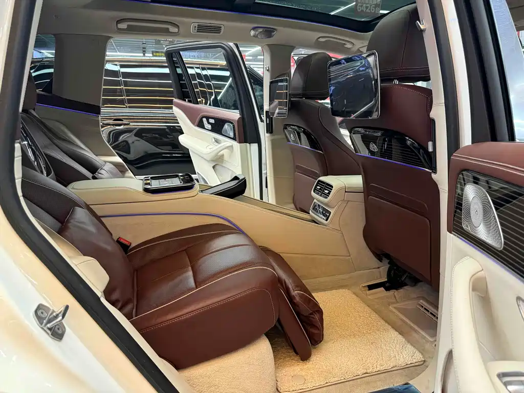 Mercedes-Benz Mercedes-Maybach GLS 2021 GLS 600 4MATIC Landaulet 2022 - thumbnail 16