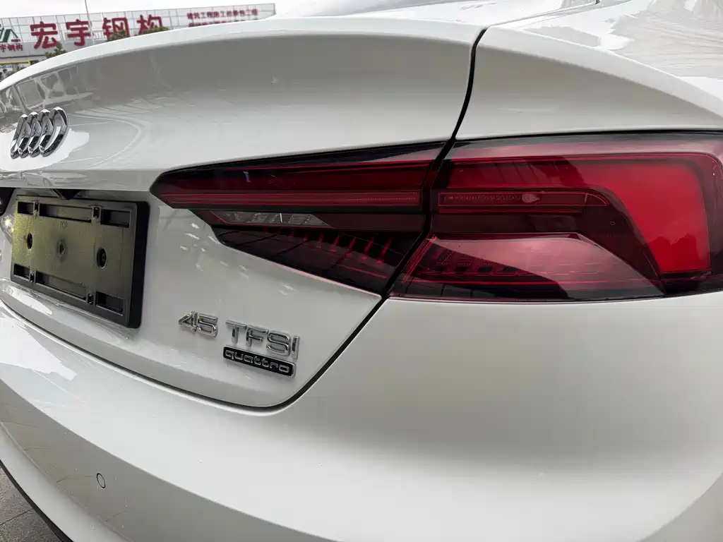 Audi Audi A5 Import 2017 Sportback 45 TFSI quattro Sport Edition 2018 - thumbnail 27
