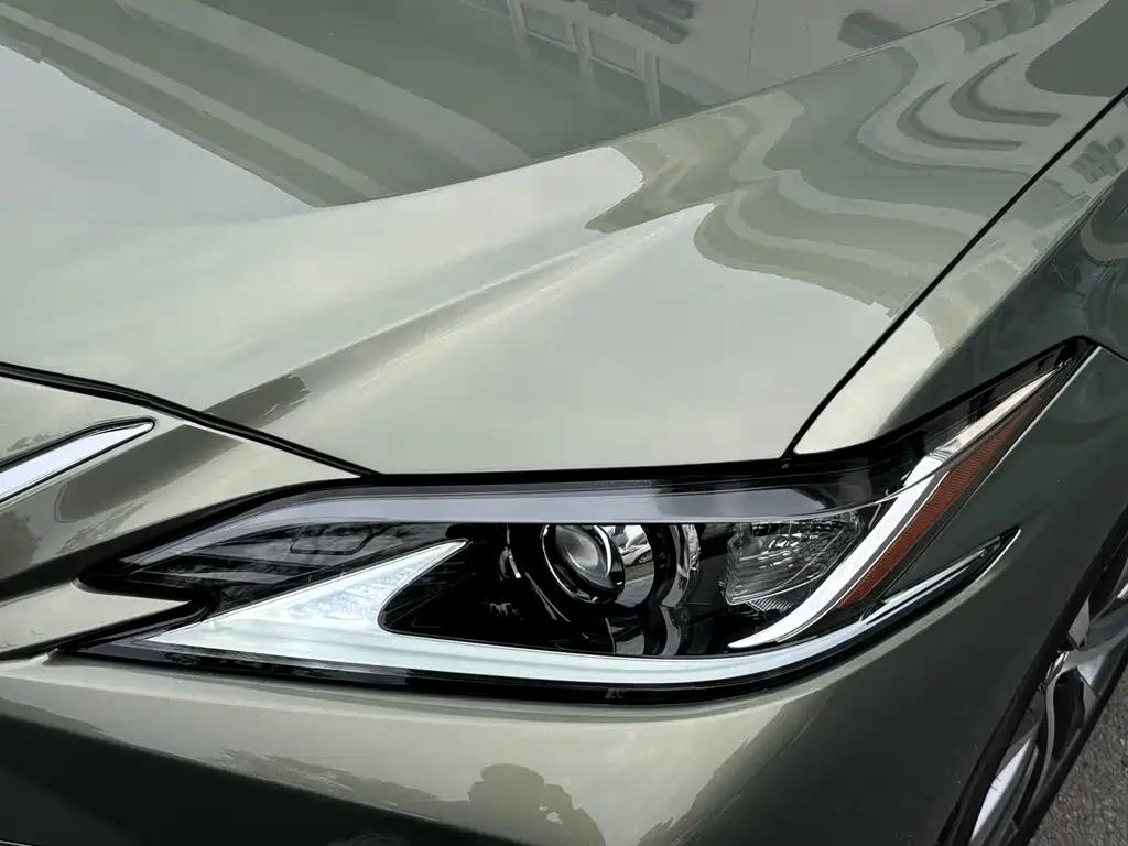 Lexus Lexus ES 2020 200 Luxury Edition 2021 - thumbnail 3