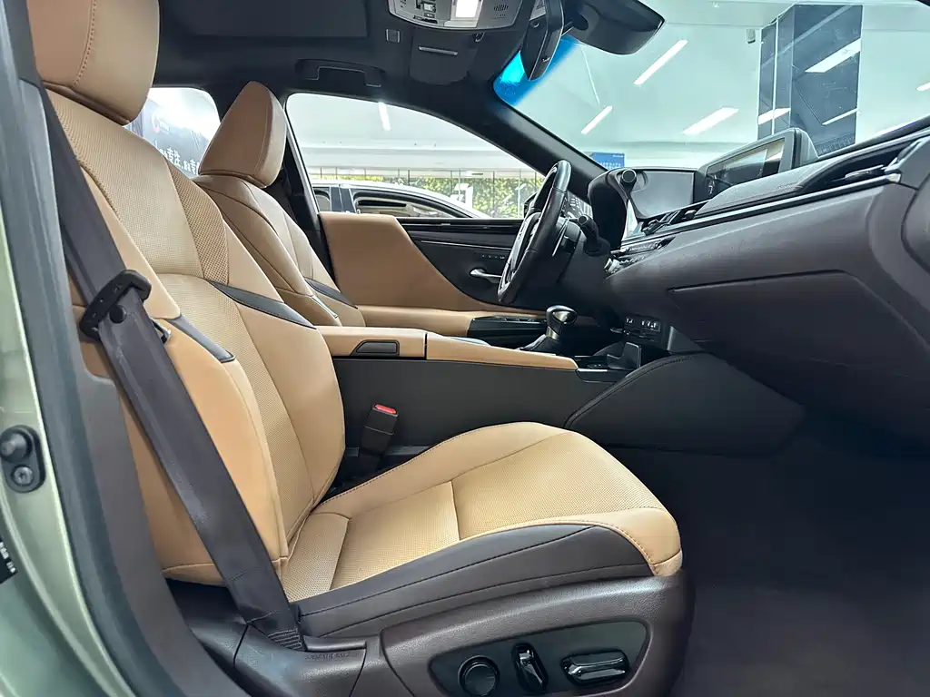 Lexus Lexus ES 2020 200 Luxury Edition 2021 - thumbnail 14