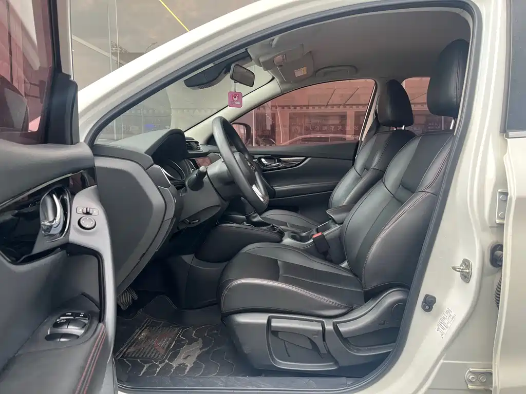 Nissan Nissan Qashqai 2023 Classic 2.0L CVT XV Comfort Edition 2023 - thumbnail 2