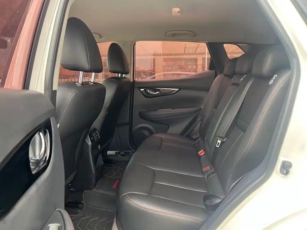 Nissan Nissan Qashqai 2023 Classic 2.0L CVT XV Comfort Edition 2023 - thumbnail 3