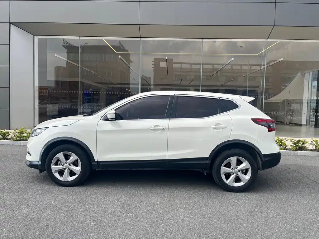 Nissan Nissan Qashqai 2023 Classic 2.0L CVT XV Comfort Edition 2023 - thumbnail 8
