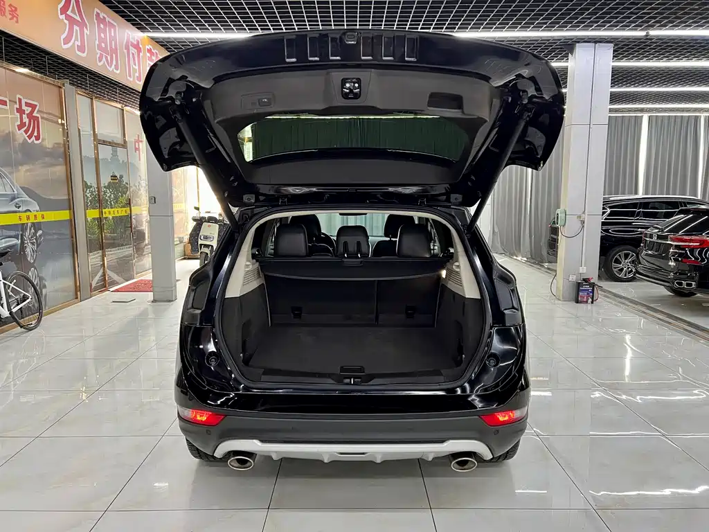 Lincoln Lincoln MKC 2019 2.0T FWD Select Version VI 2019 - thumbnail 8