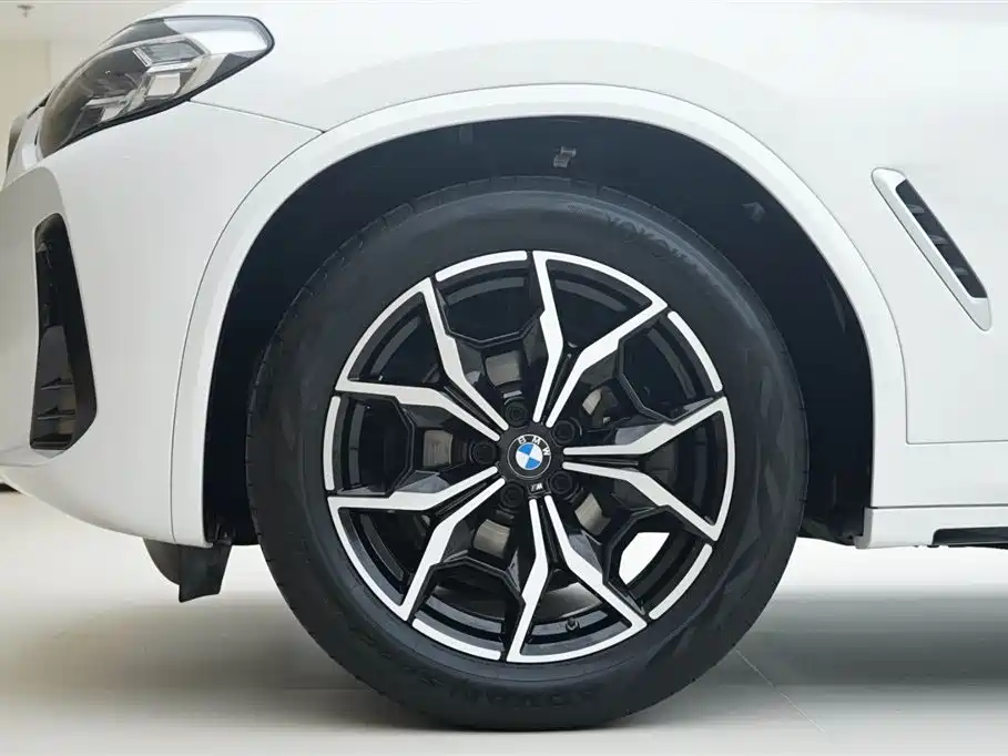 BMW BMW X3 2022 xDrive25i M Sport Package 2022 - thumbnail 15