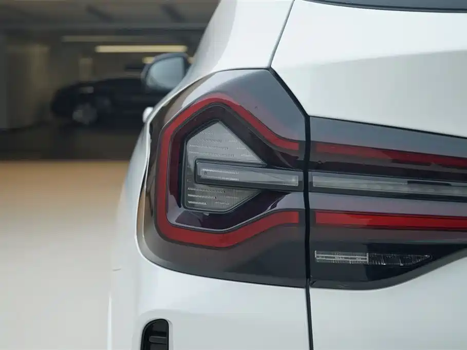 BMW BMW X3 2022 xDrive25i M Sport Package 2022 - thumbnail 16