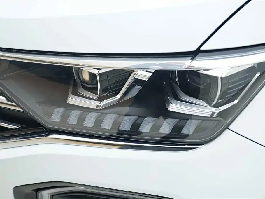 Volkswagen Tayron 2020 330TSI Two-Wheel Drive Luxury Intelligent Connection Edition 2021 - thumbnail 13