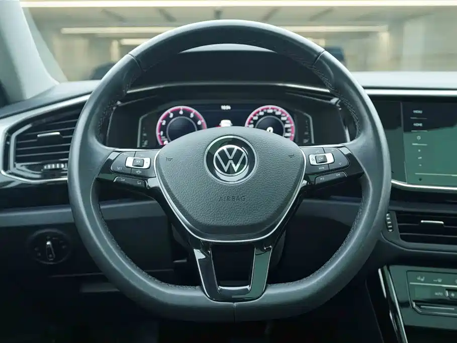 Volkswagen Tayron 2020 330TSI Two-Wheel Drive Luxury Intelligent Connection Edition 2021 - thumbnail 17