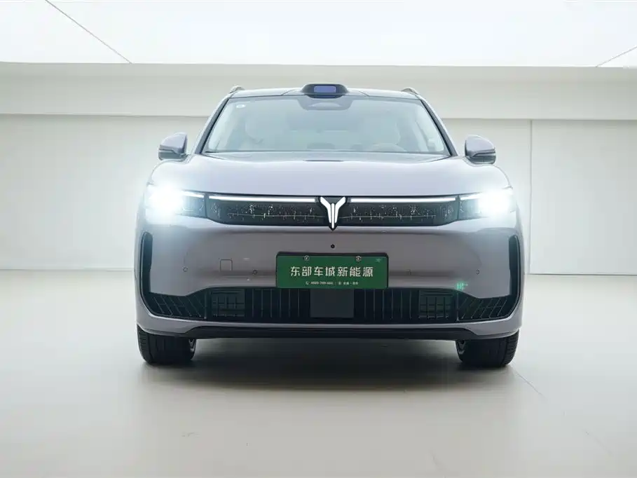 Voynah Automobile Lantu FREE 2025 FREE+ AWD Qiankun Edition 2026 - thumbnail 2