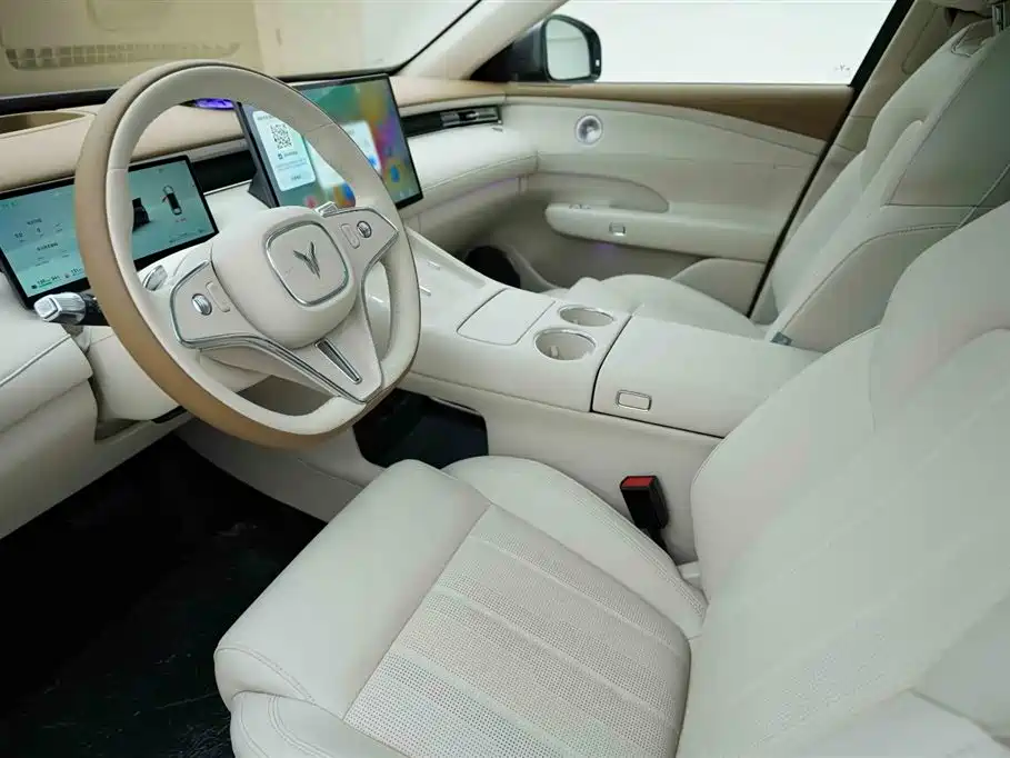Voynah Automobile Lantu FREE 2025 FREE+ AWD Qiankun Edition 2026 - thumbnail 9