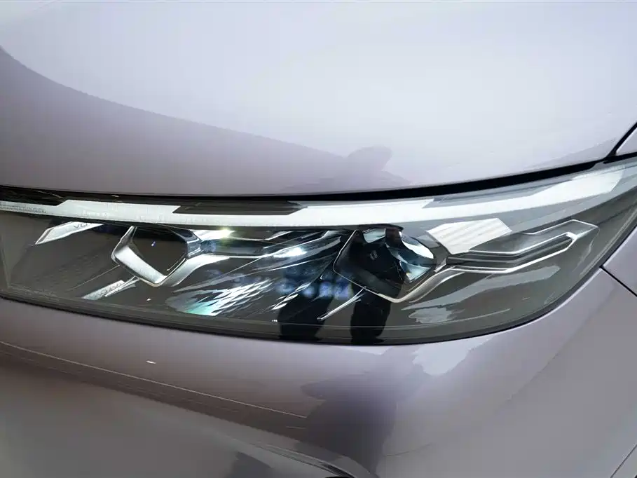 Voynah Automobile Lantu FREE 2025 FREE+ AWD Qiankun Edition 2026 - thumbnail 13