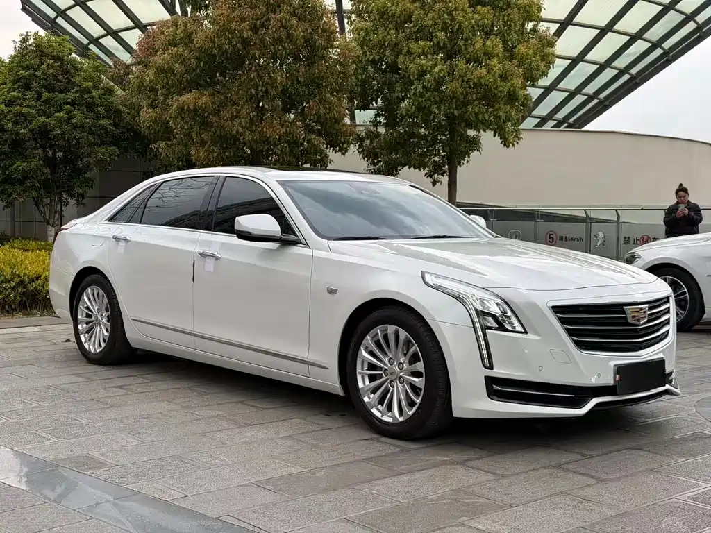 Cadillac Cadillac CT6 2017 28T Luxury 2018 - thumbnail 3
