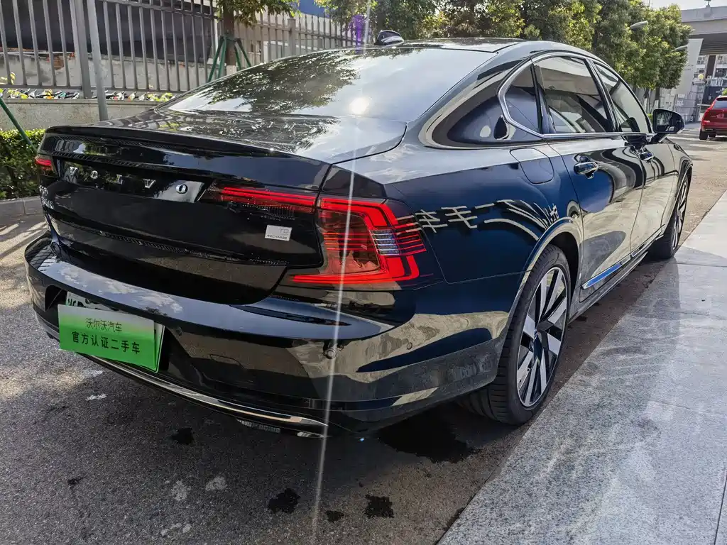 Volvo Volvo S90 Plug-in Hybrid 2024 Model T8 AWD Long Range Intelligent Luxury Version 2023 - thumbnail 4