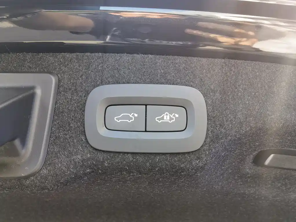 Volvo Volvo S90 Plug-in Hybrid 2024 Model T8 AWD Long Range Intelligent Luxury Version 2023 - thumbnail 6