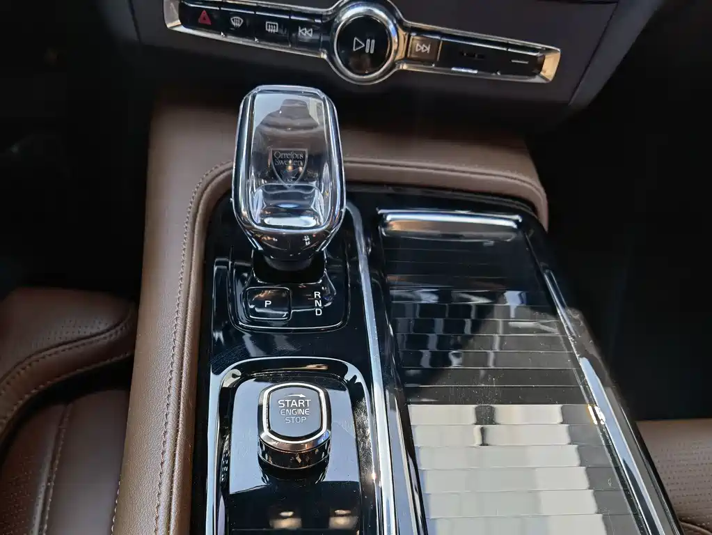 Volvo Volvo S90 Plug-in Hybrid 2024 Model T8 AWD Long Range Intelligent Luxury Version 2023 - thumbnail 16
