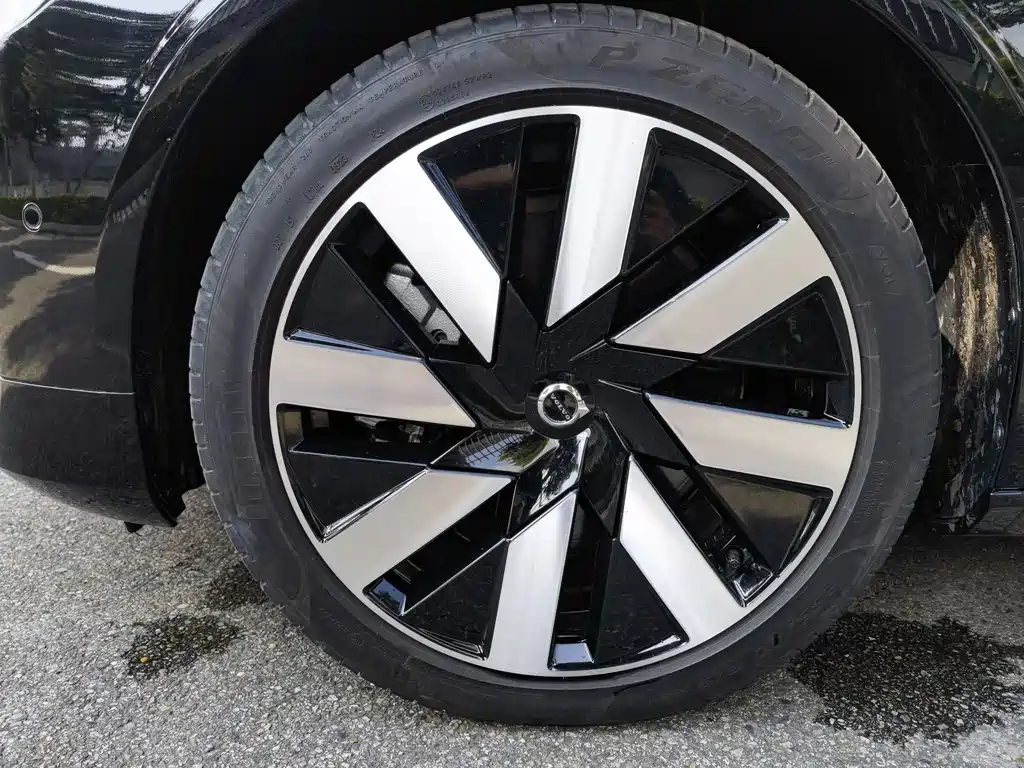 Volvo Volvo S90 Plug-in Hybrid 2024 Model T8 AWD Long Range Intelligent Luxury Version 2023 - thumbnail 18