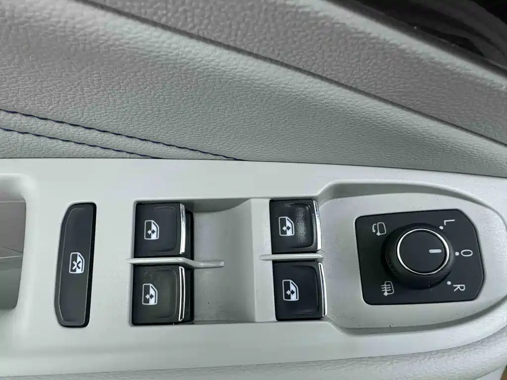 Volkswagen Vento 2022 Vento L 280TSI DSG Cool辣 Edition 2022 - thumbnail 17