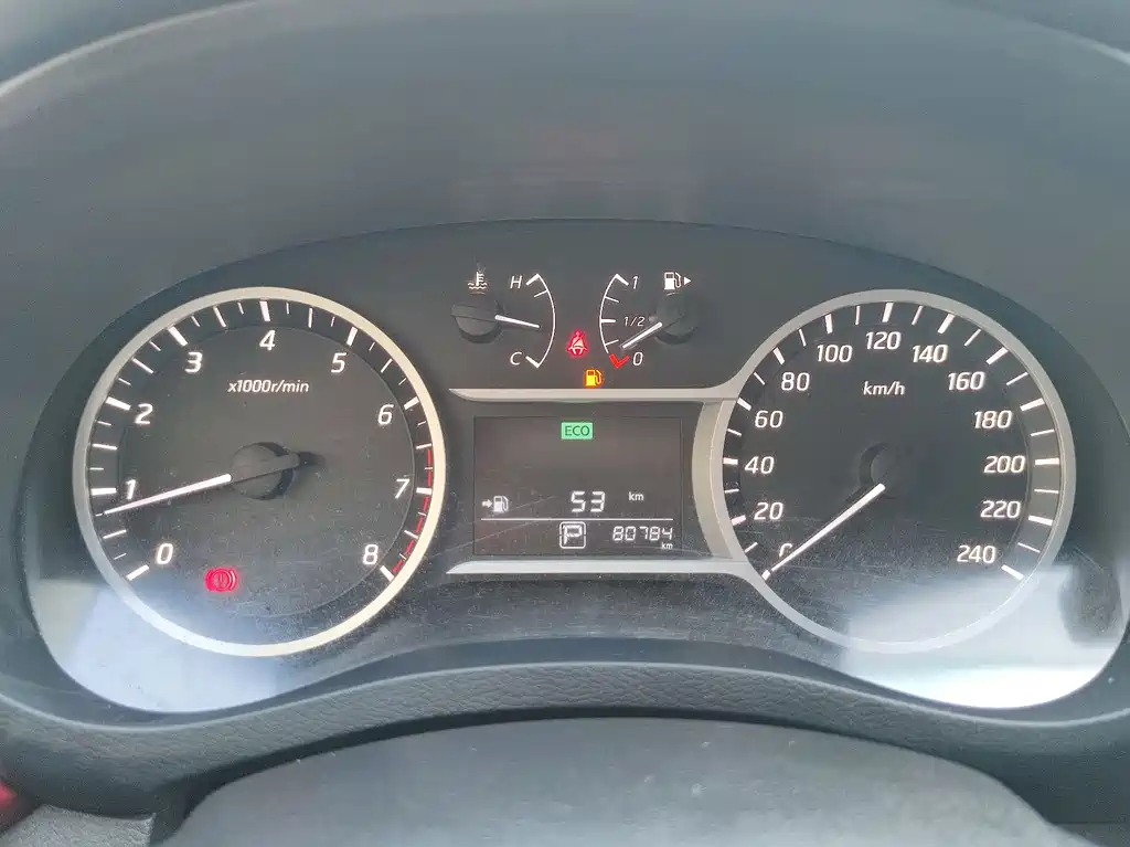Nissan Nissan Bluebird 2019 1.6L CVT Xuan Ku Edition VI 2020 - thumbnail 11